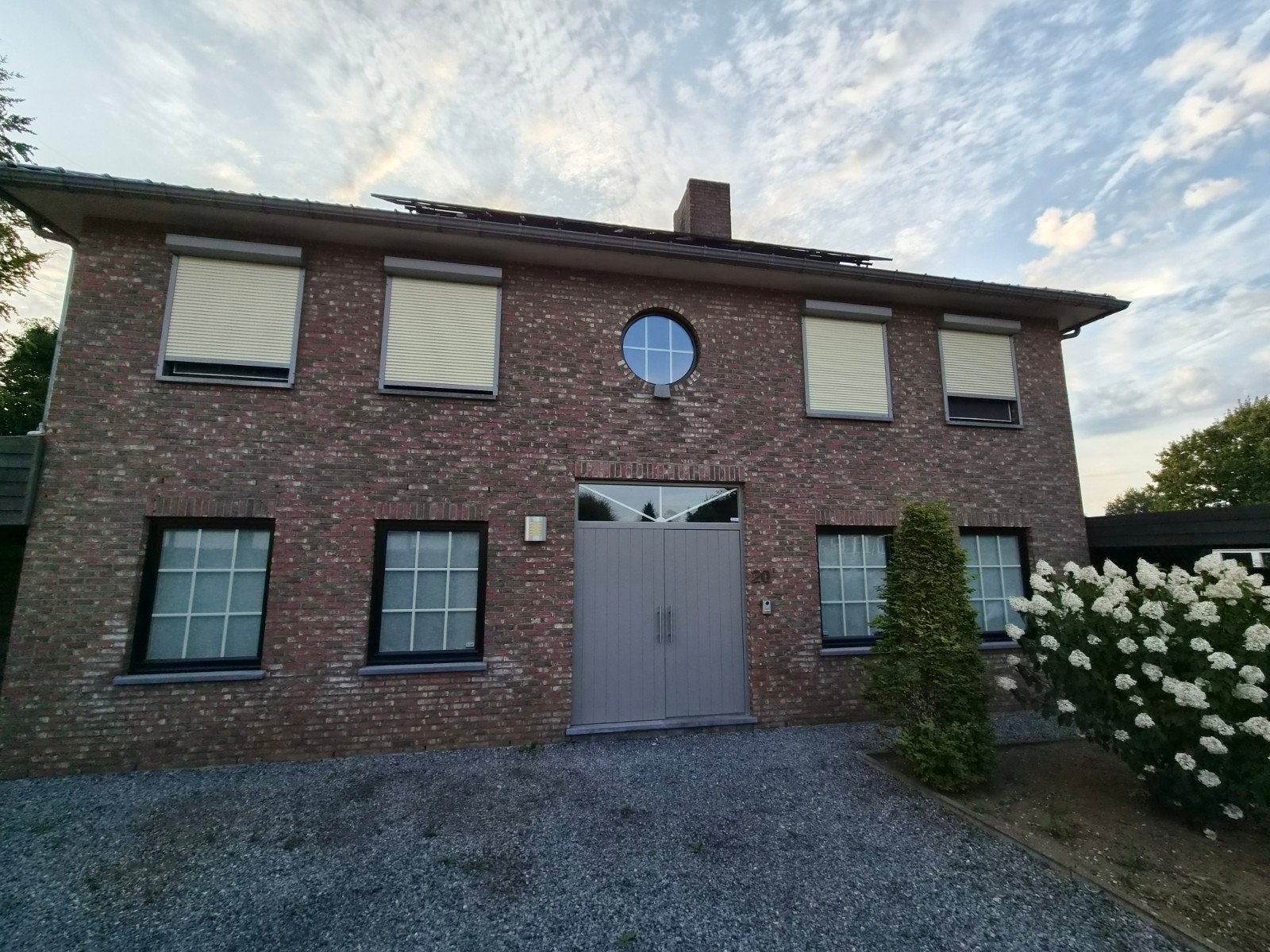 volledig  gerenoveerd  huis te koop, 330 m², 500 tot 1000 m², Vrijstaande woning, 4 kamers