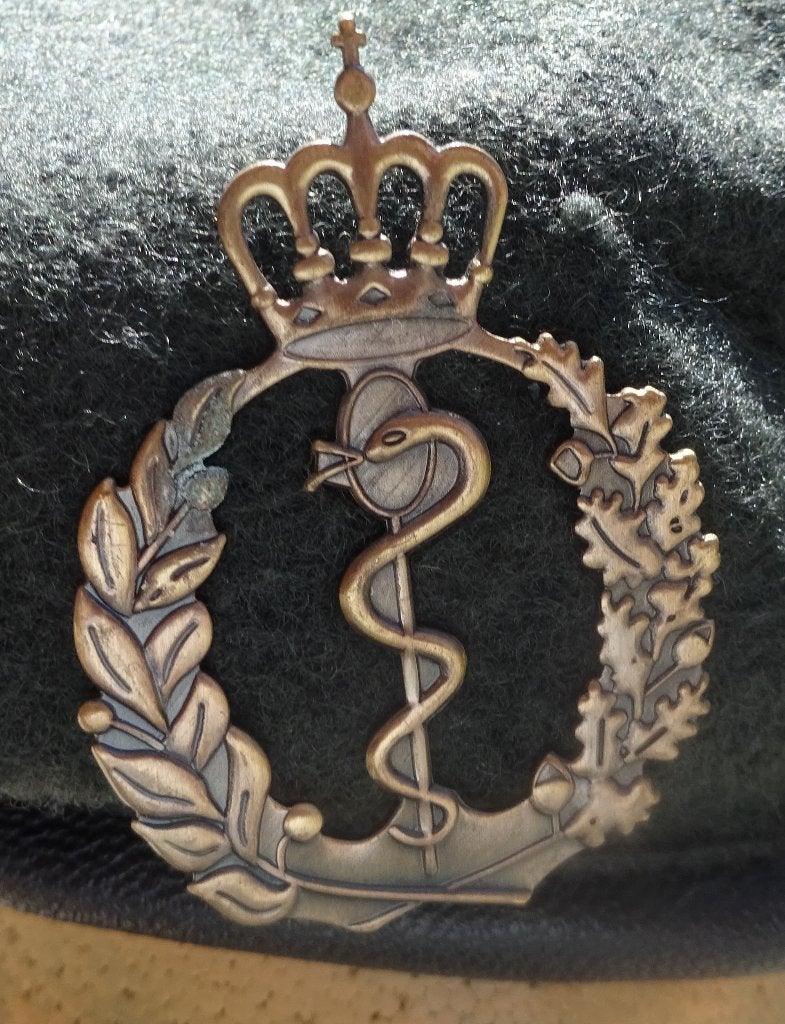 BELGIQUE: ABL / SERVICE MEDICAL - BERET + INSIGNE TROUPE, Envoi, Armée de terre, Casque ou Béret