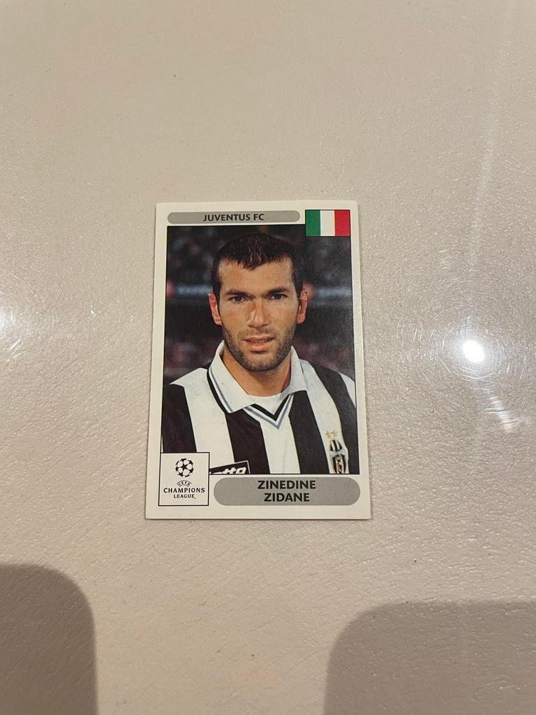 Panini - Sticker Zidane Champions League 2000/2001, Verzamelen, Ophalen of Verzenden, Zo goed als nieuw
