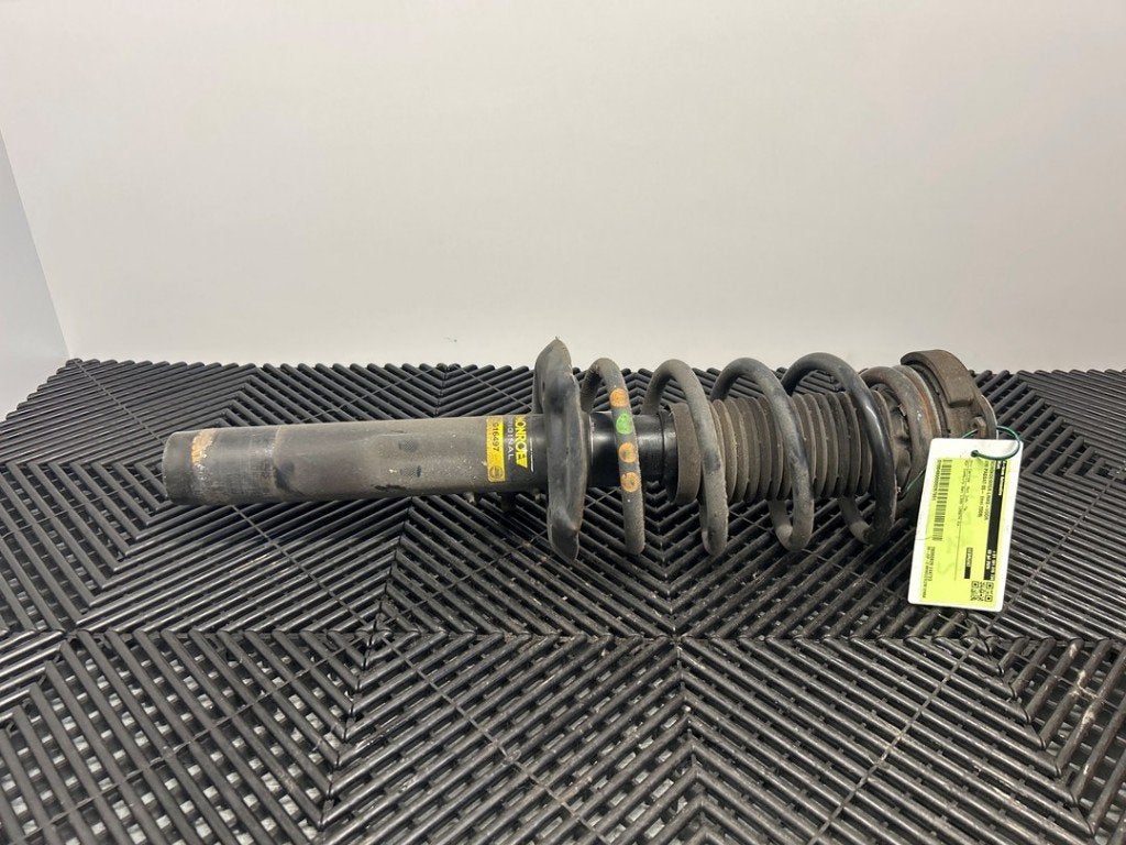 AMORTISSEUR OU ABSORBEUR DE CHOC AVANT GAUCHE Volkswagen, Volkswagen, Volkswagen AG, Utilisé, Kundenbetreuung@volkswagen.de