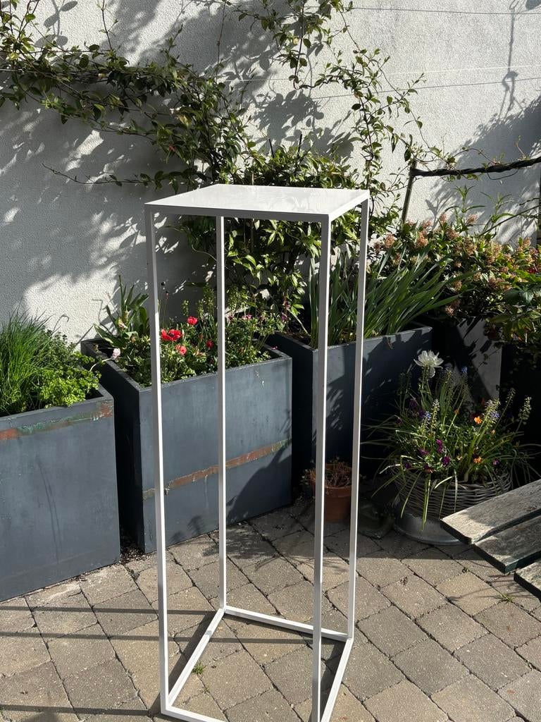 Staander voor planten e.d., Ophalen, Gebruikt