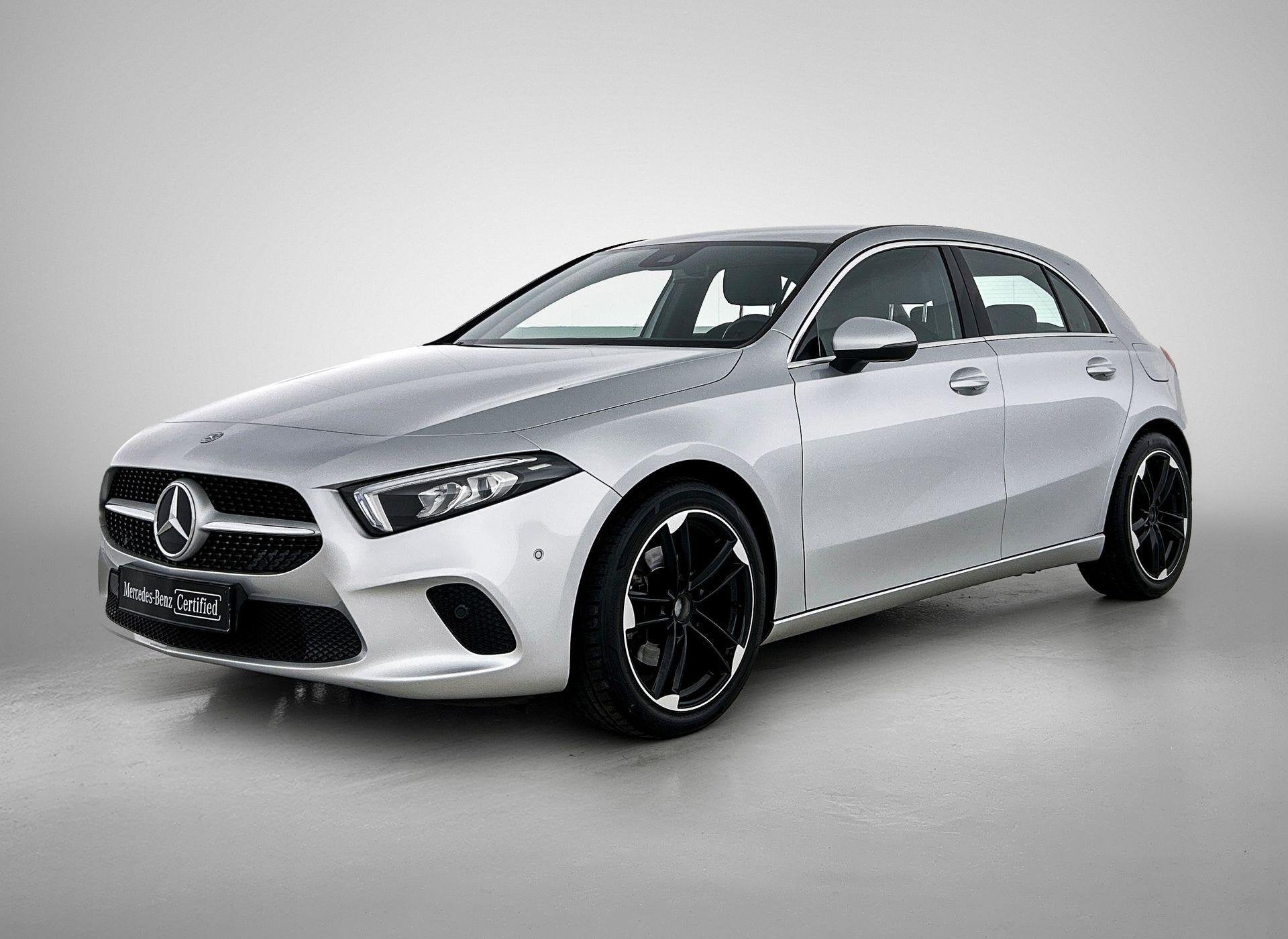 Mercedes-Benz A-Klasse 200 Hatchback Luxury Line | Verwarmde, Autos, Mercedes-Benz, 1355 kg, Achat, Euro 6, Entreprise