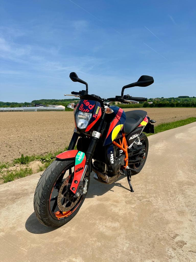 Ktm duke 690, Fietsen en Brommers, Brommers | Derbi, Zo goed als nieuw, Ophalen