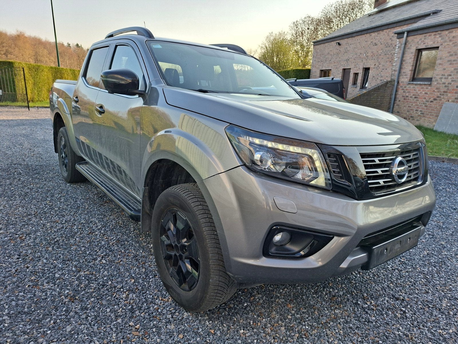 Nissan Navara 2.3 tdi 190 cv 2021, boite manuelle, Autos, Cuir, Argent ou Gris, Achat, Boîte manuelle