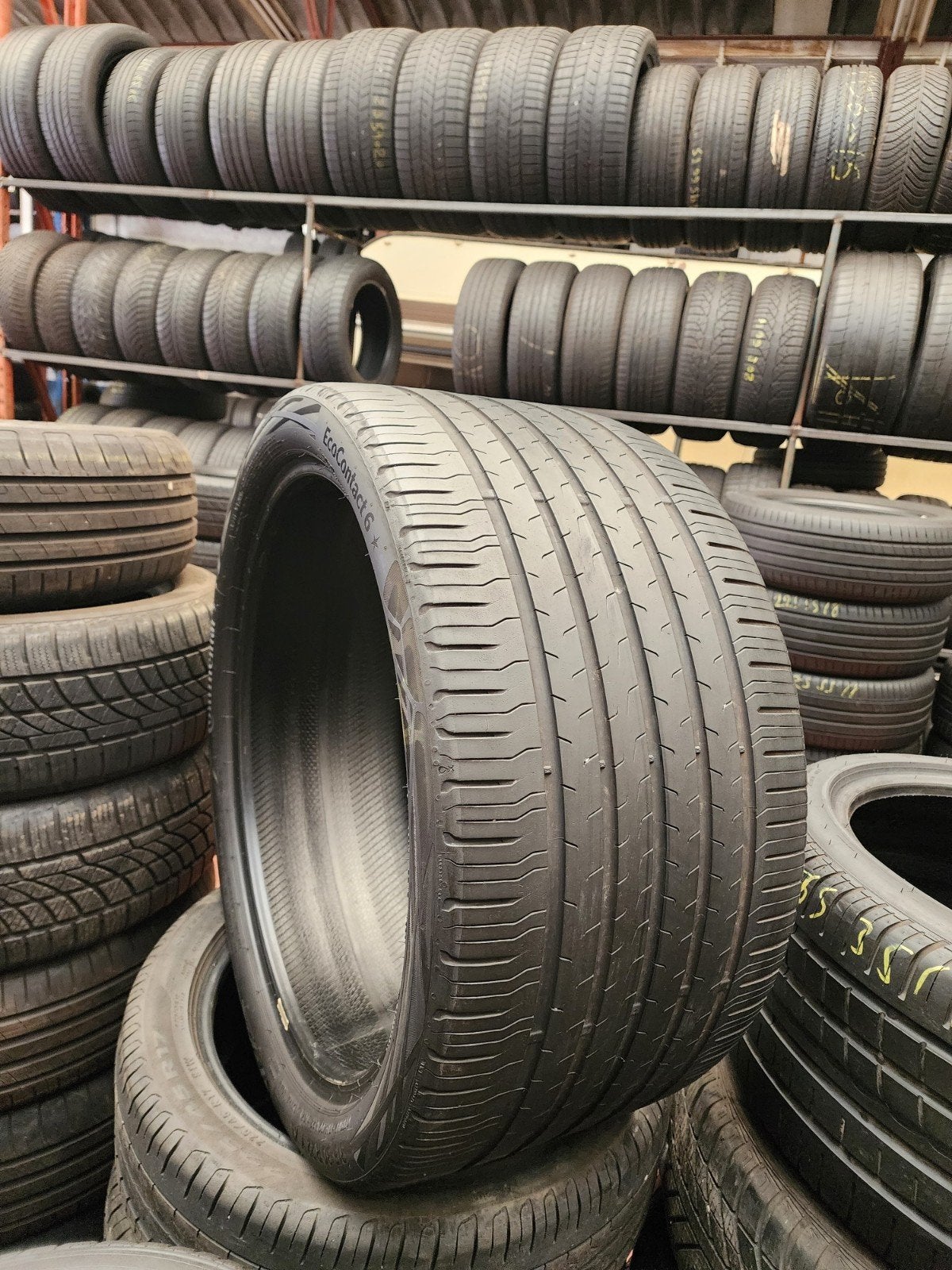 315/30R22 CONTINENTAL TOP QUALITÉ avec montage et équilibrag, Ophalen