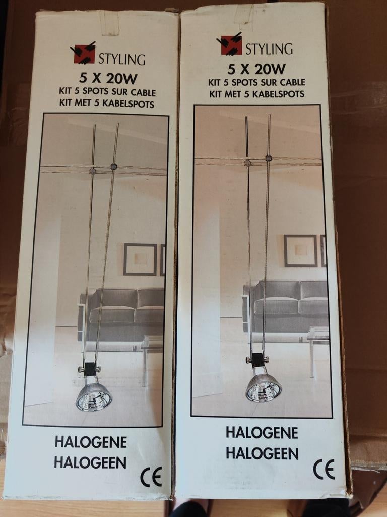 Kit 5 spots sur câble halogène X 2, Maison & Meubles, Lampes | Spots, Enlèvement, Neuf, Spot encastrable ou Spot mural