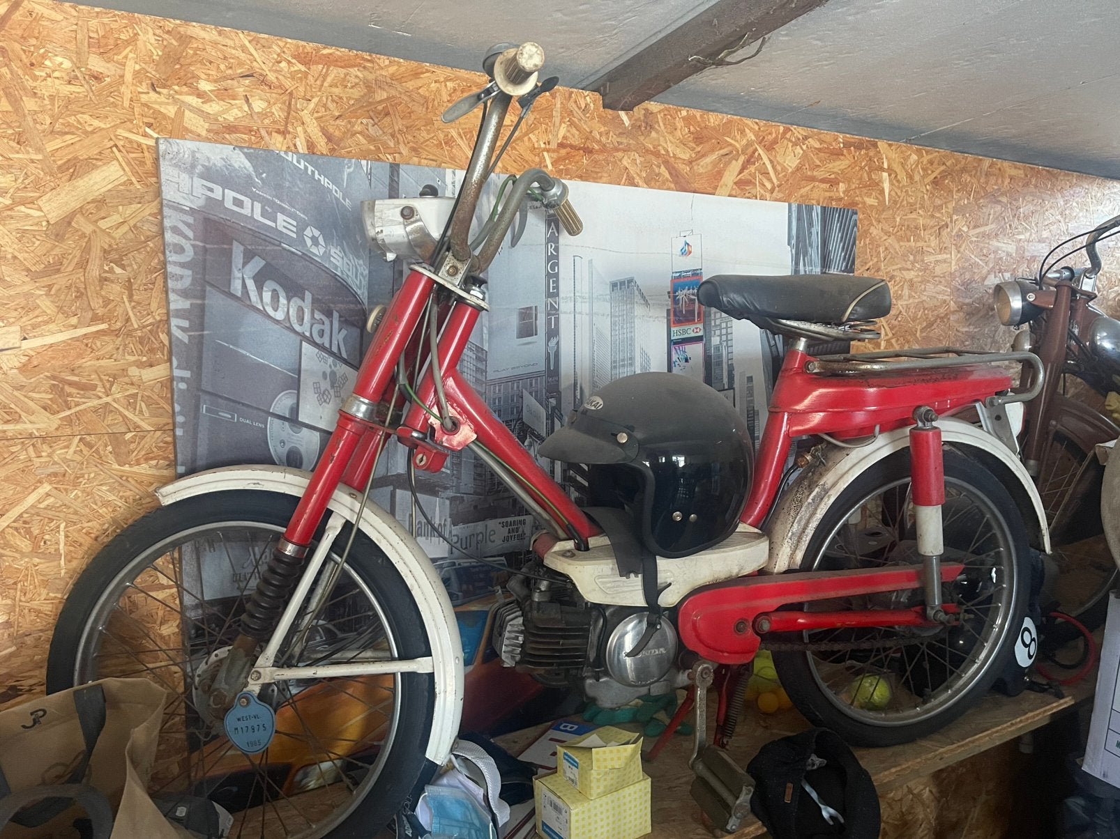 Honda amigo brommer, Enlèvement