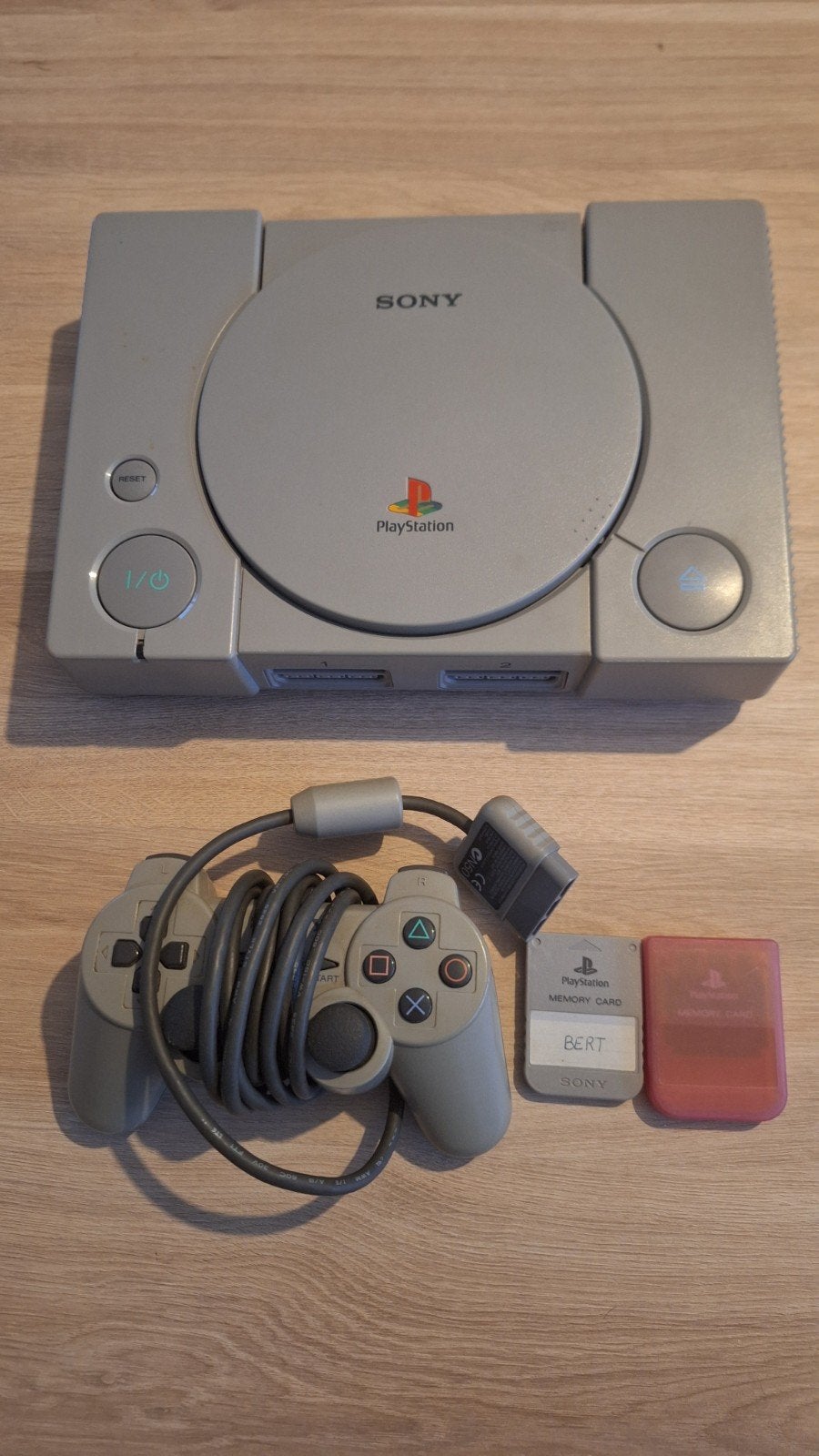 Console Sony Playstation PS1 avec sac de transport, Consoles de jeu & Jeux vidéo, Enlèvement, Utilisé, Avec 1 manette, Avec carte mémoire