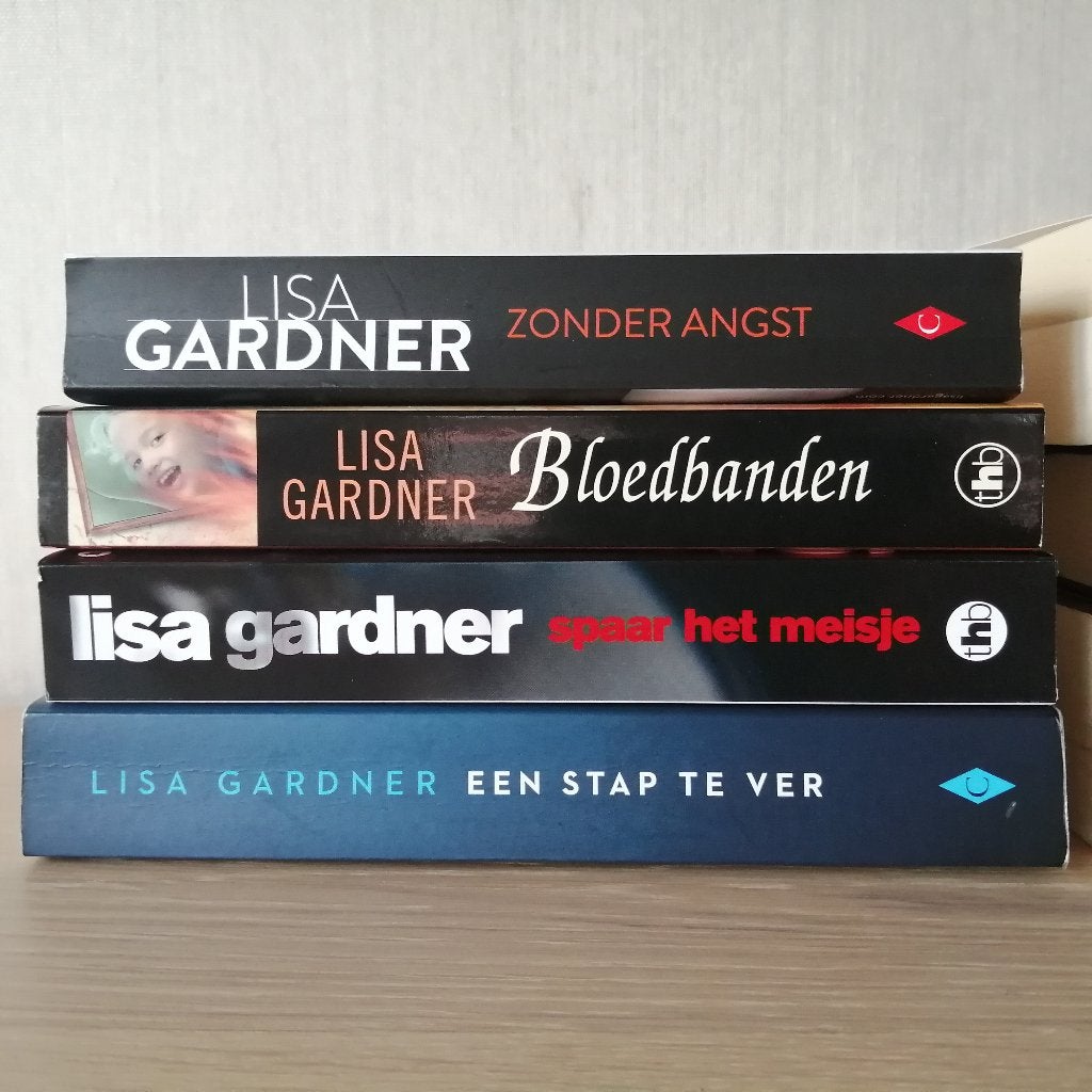 4 spannende boeken van Lisa Gardner, Ophalen of Verzenden, Gelezen