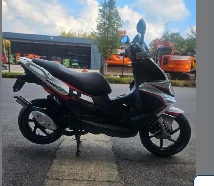 Gilera runner rst 2010, Fietsen en Brommers, Scooters | Piaggio, Ophalen, Tweetakt, Gebruikt, 49 cc