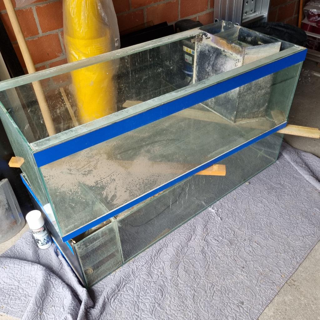 aquarium kweekstand / standaard en twee aquariums, Animaux & Accessoires, Poissons | Aquariums & Accessoires, Utilisé, Aquarium vide