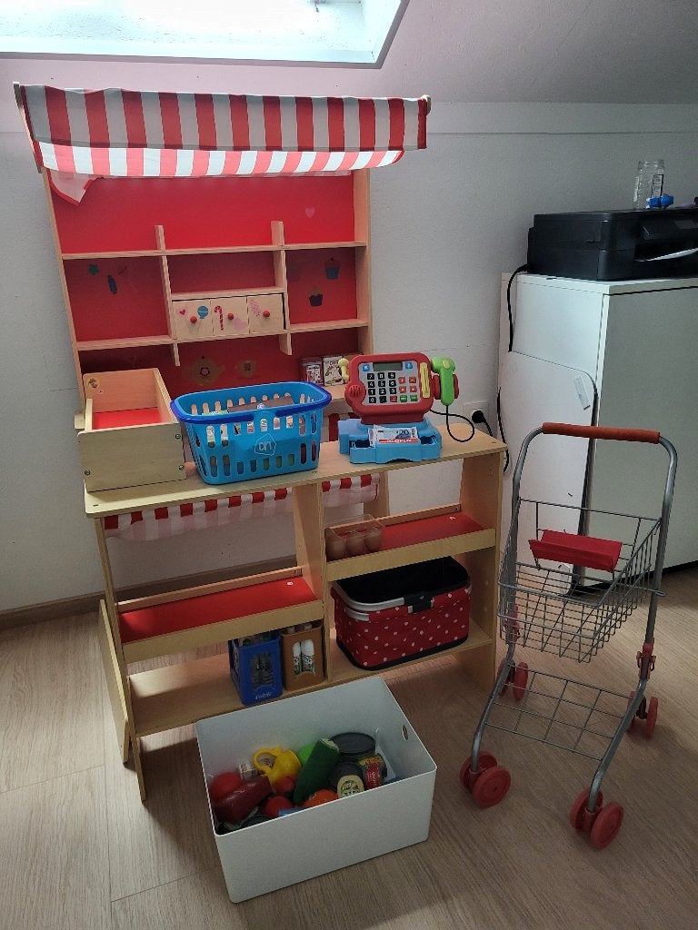 Houten speelwinkel met veel toebehoren, Ophalen, Gebruikt, Hout