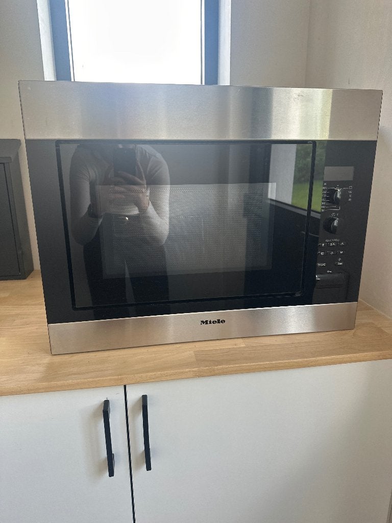 Microgolf Miele, Elektronische apparatuur, Microgolfovens, Ophalen, Microgolfoven, Zo goed als nieuw, Inbouw