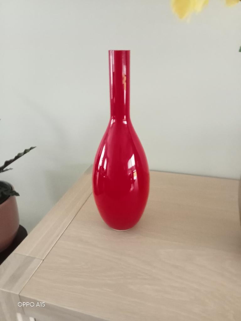vaas rood, Huis en Inrichting, Woonaccessoires | Vazen, Ophalen, Zo goed als nieuw, Rood