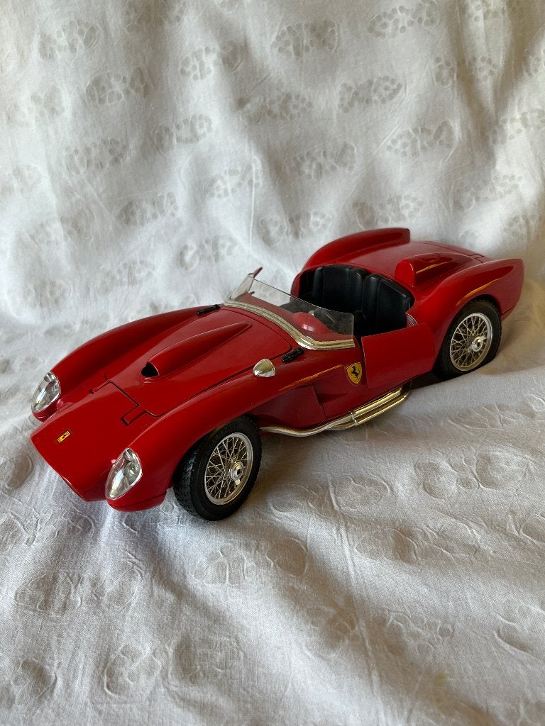 Modelauto Ferrari 250 Testa Rossa (1957) - Merk Burago, Enlèvement ou Envoi, Comme neuf, Voiture, Burago