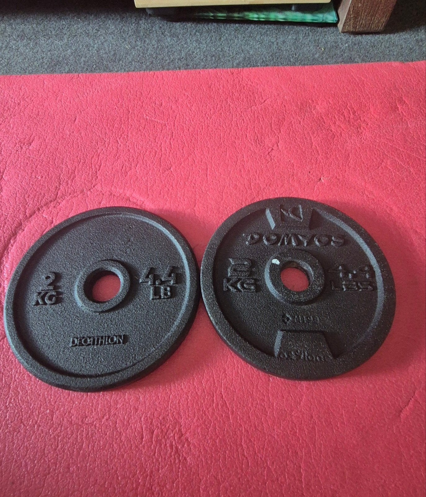 2kg platen lood, Enlèvement