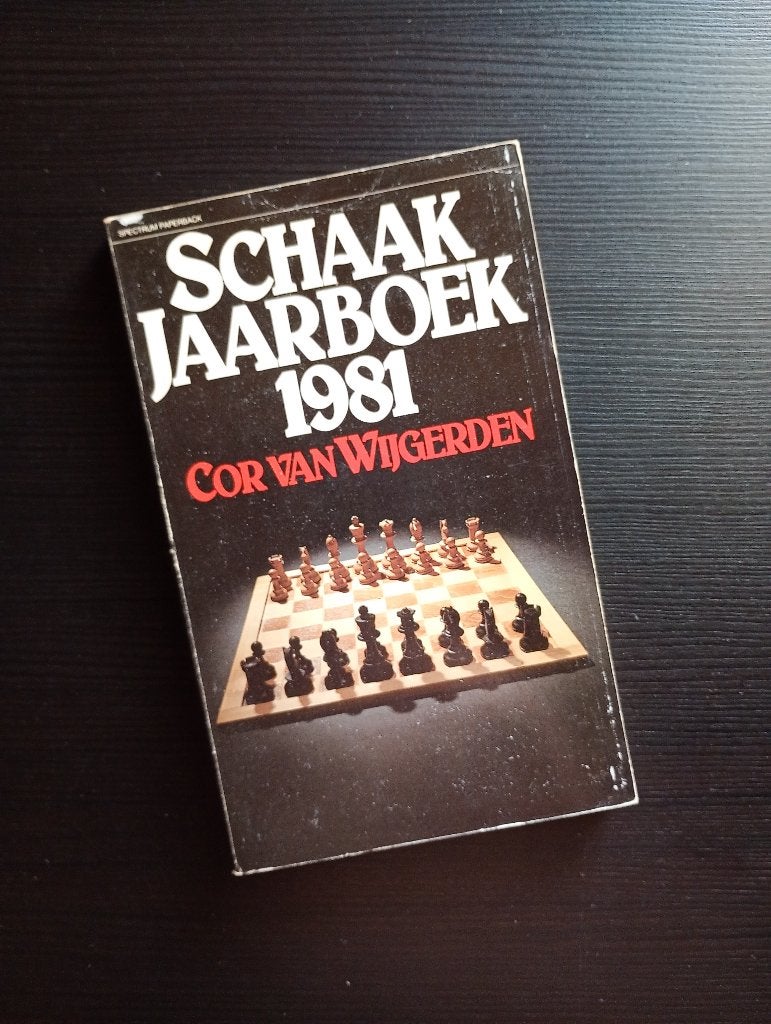 Schaakjaarboek 1981, Hobby & Loisirs créatifs, Sport cérébral & Puzzles, Enlèvement ou Envoi, Moins de 500 pièces, Utilisé, Échecs