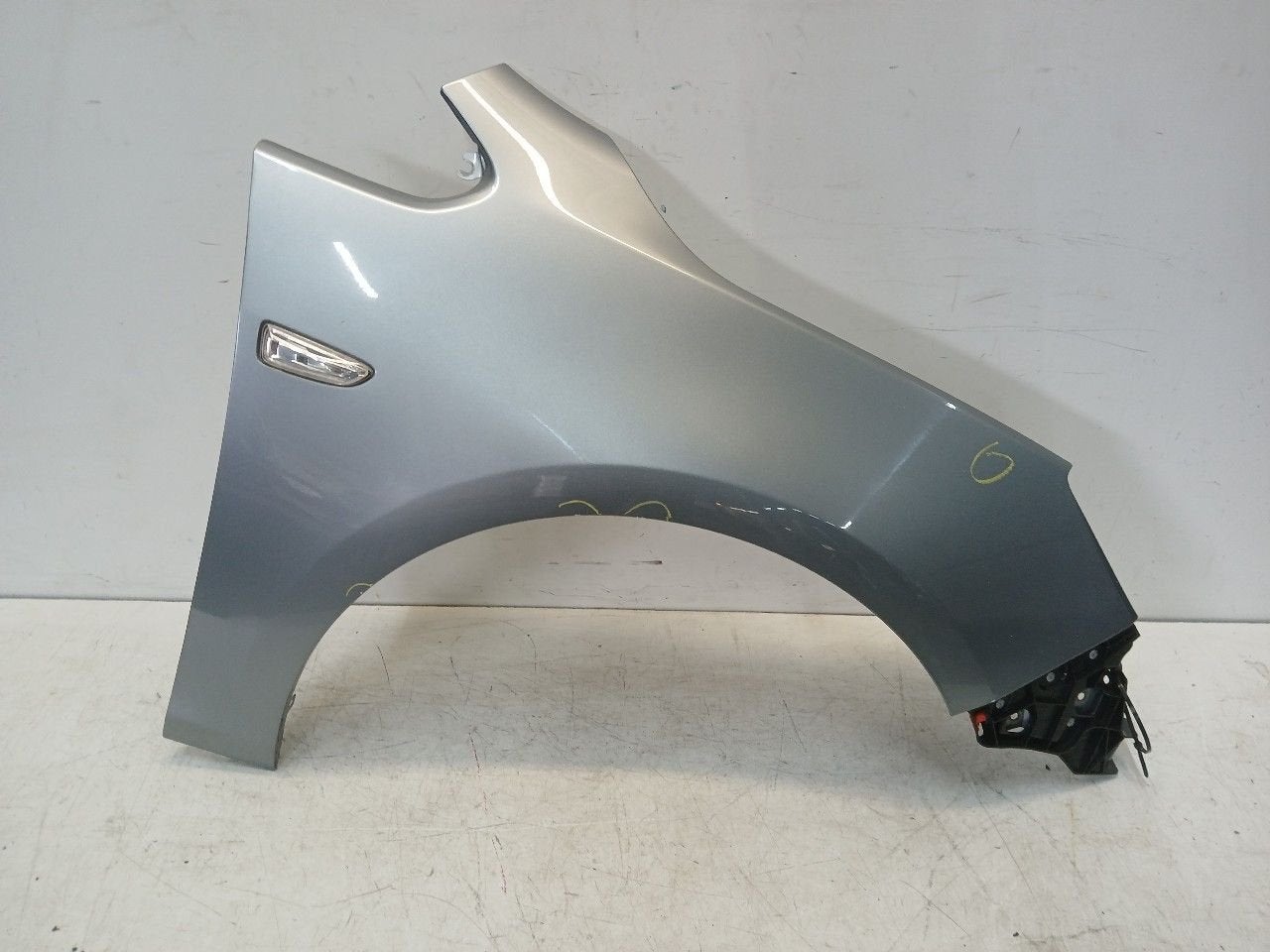 Spatbord rechts voor Opel Astra, Onderdelen@venauto.nl, Van der Ven Autorecycling B.V., Gebruikt, Ettenseweg 76, 4706 PB Roosendaal, The Netherlands