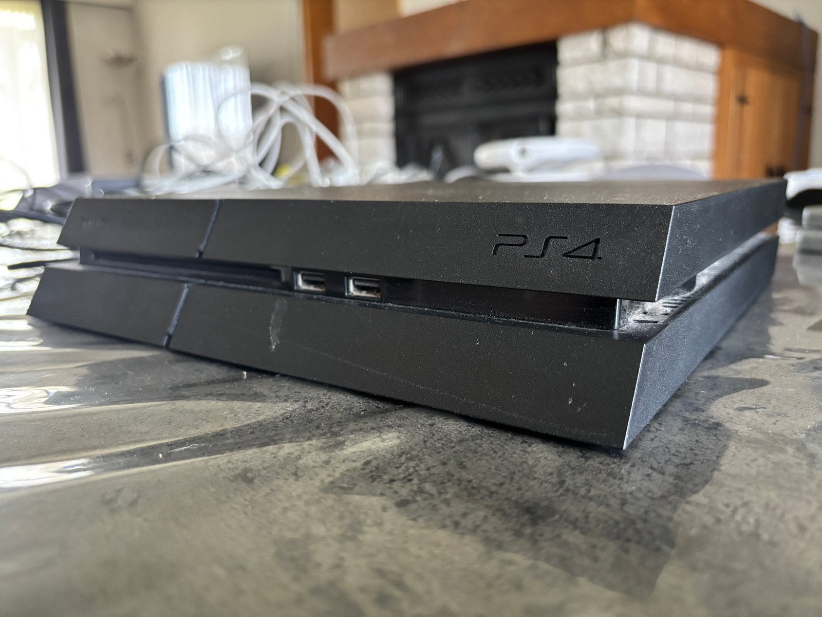 Playstation 4 + 2 manettes, Consoles de jeu & Jeux vidéo, Consoles de jeu | Sony PlayStation 4, 500 GB, Enlèvement, Utilisé, Original