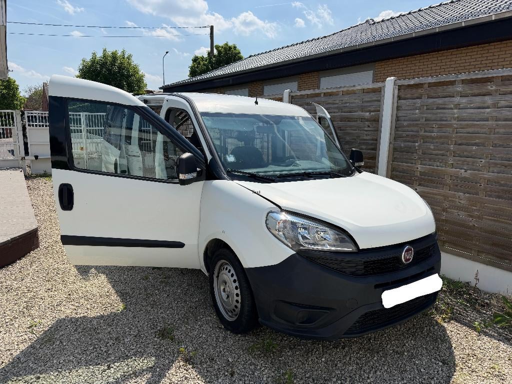 Fiat Doblo 2017 euro6 1.3 jtd 94000km, Auto's, Fiat, Airbags, Stof, Wit, Particulier