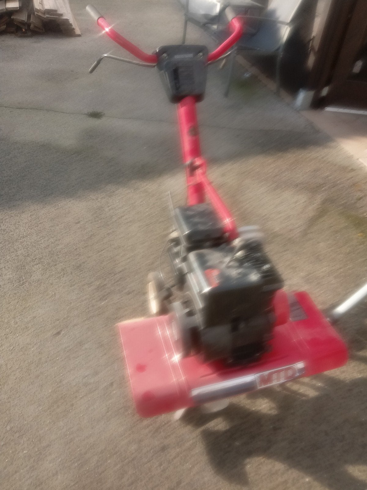 grond freese, Tuin en Terras, Ophalen, Zo goed als nieuw, Benzine