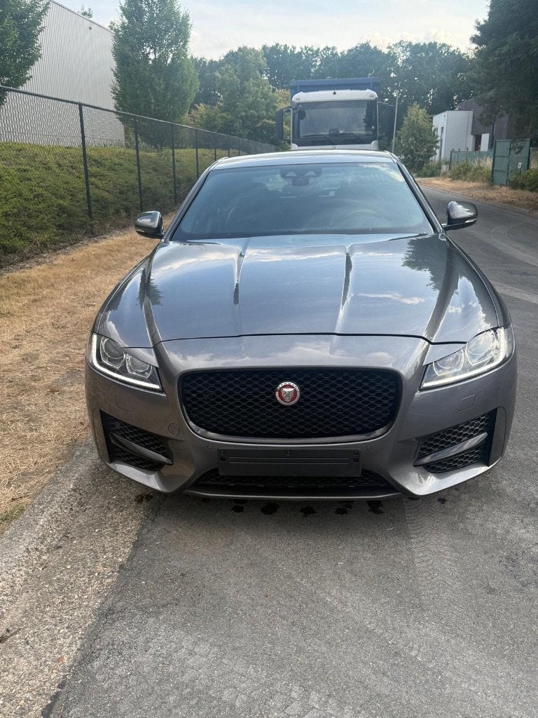Jaguar XF, Autos, Cuir, Argent ou Gris, Achat, Entreprise