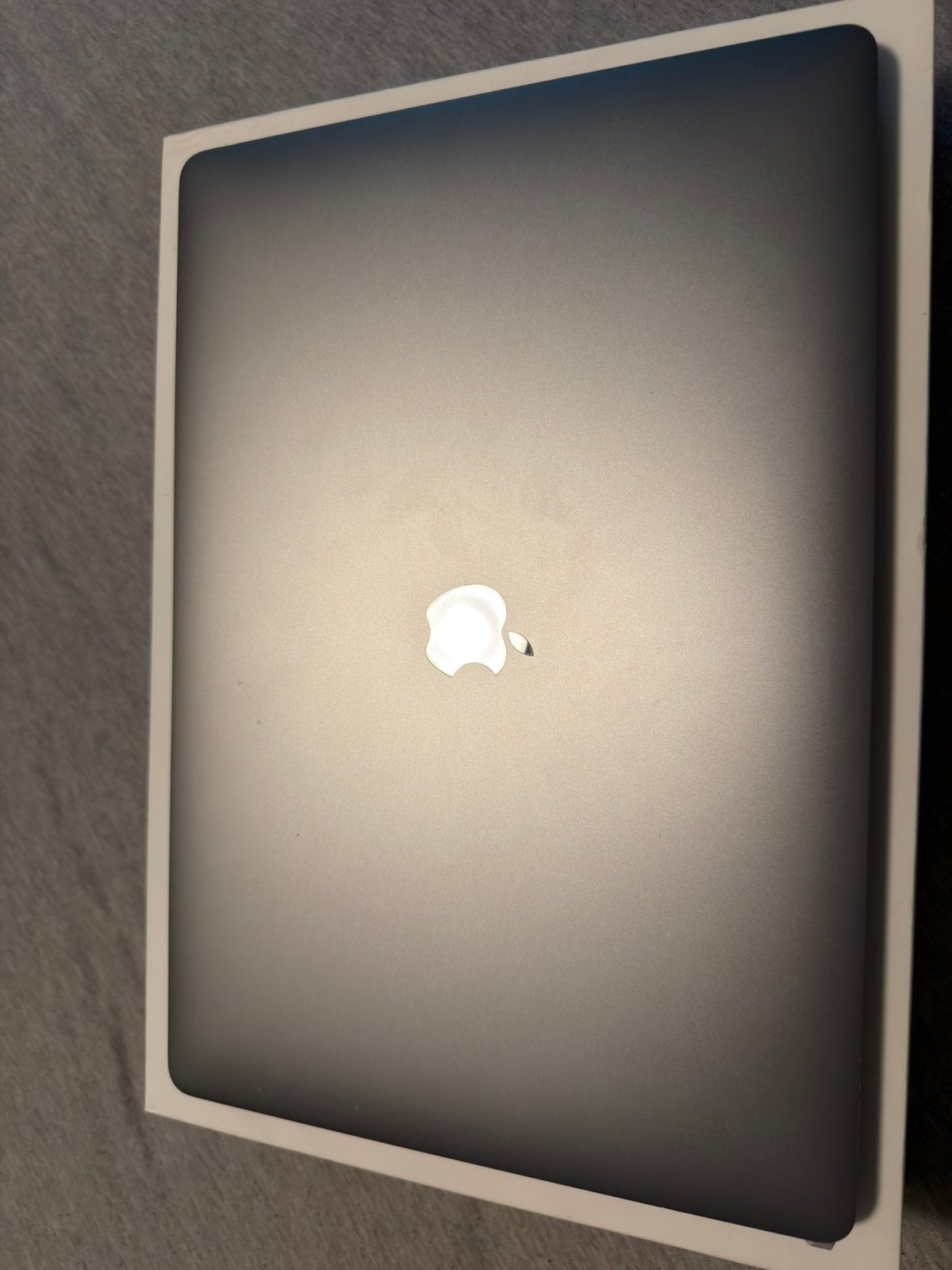 Apple macbook pro, Ophalen, Zo goed als nieuw, 16 inch, MacBook