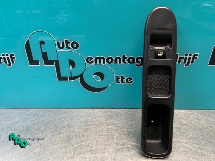 Commutateur vitre électrique d'un Peugeot 307 (307 01-), Autos : Pièces & Accessoires, -, 3 mois de garantie, Utilisé, -