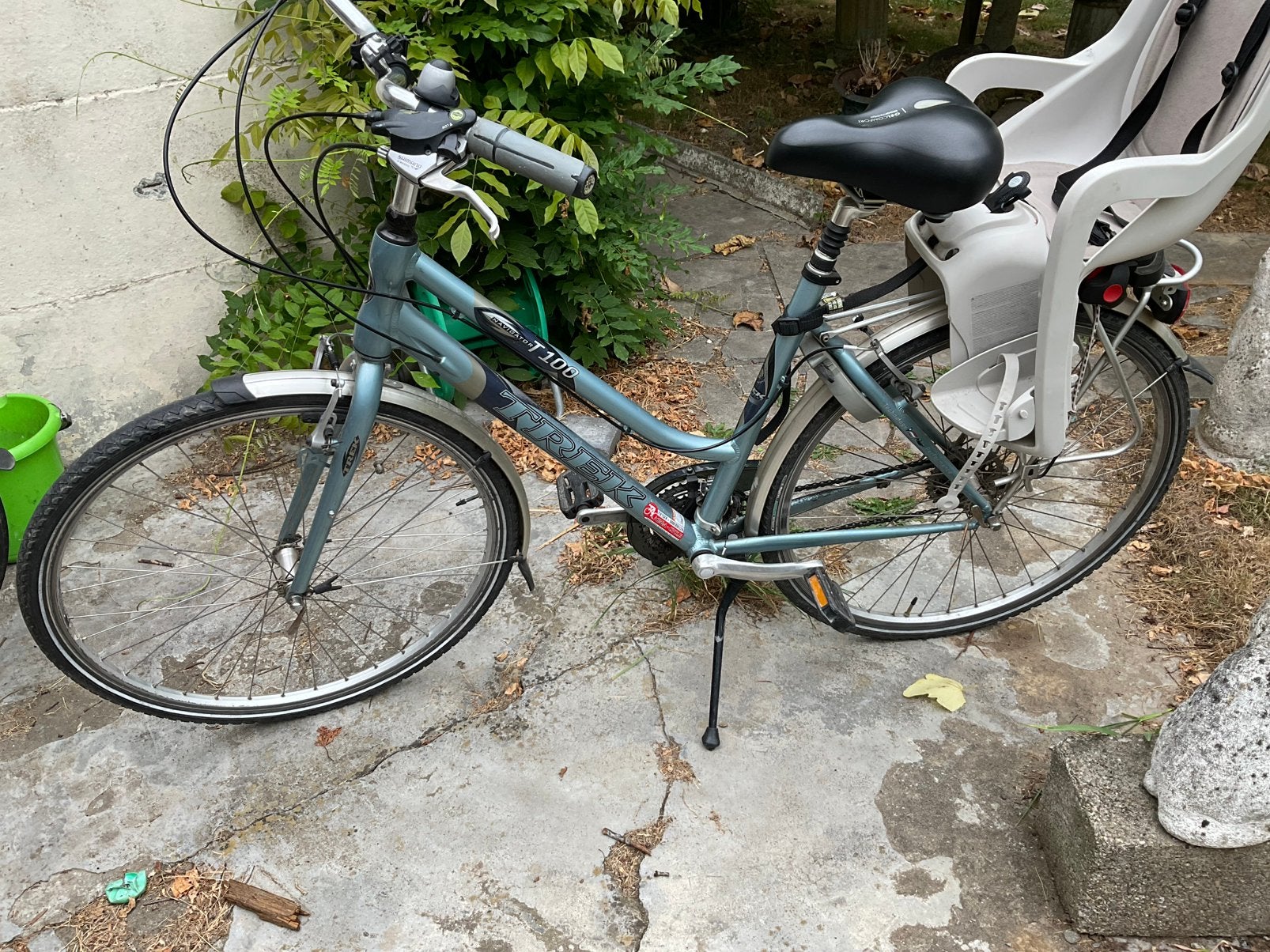 Damesfiets Trek t100 met kinderstoel, Fietsen en Brommers, Ophalen, Gebruikt