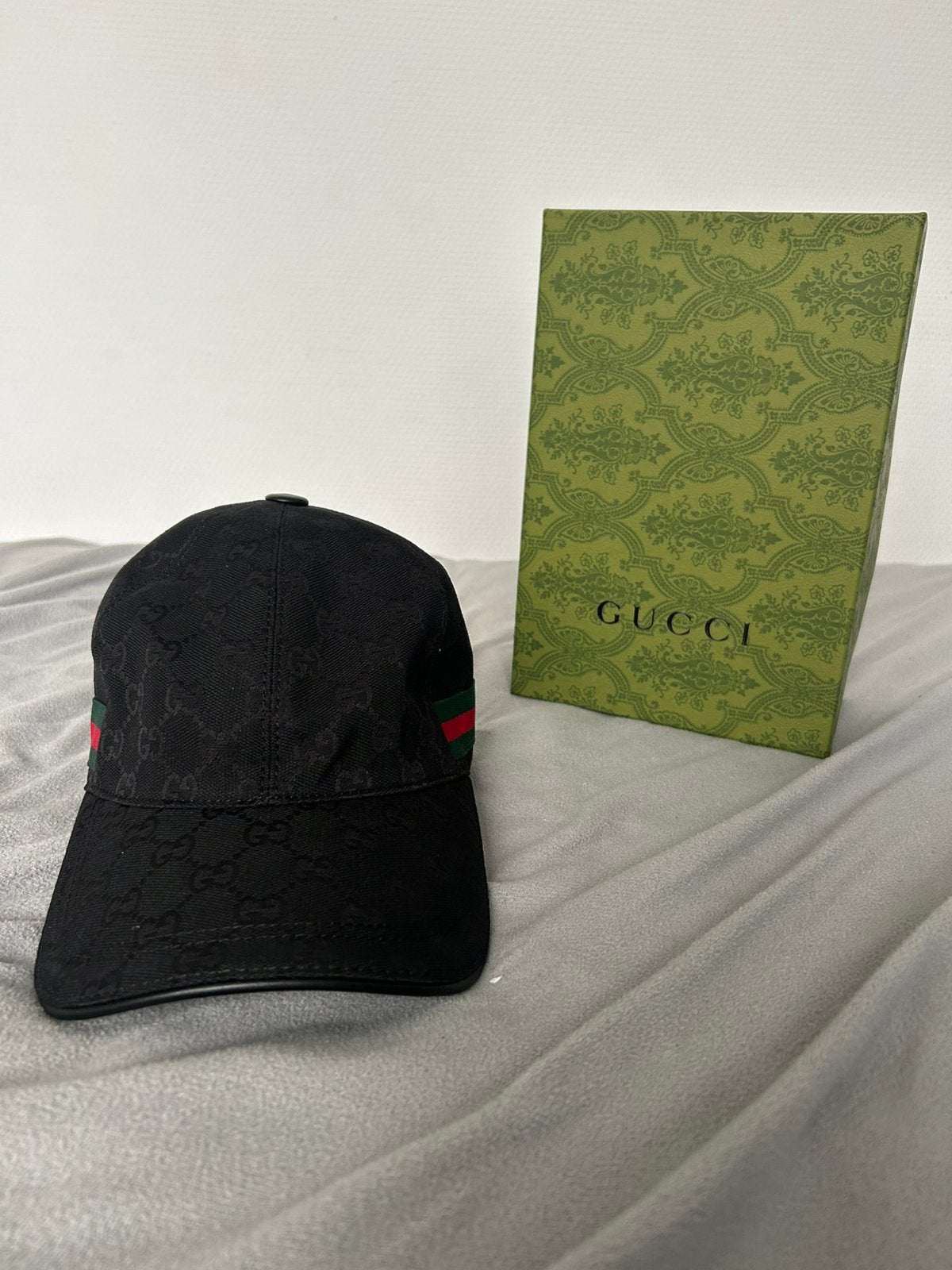 Casquette Gucci noir, Vêtements | Hommes, Chapeaux & Casquettes, Envoi, Comme neuf, One size fits all, Casquette
