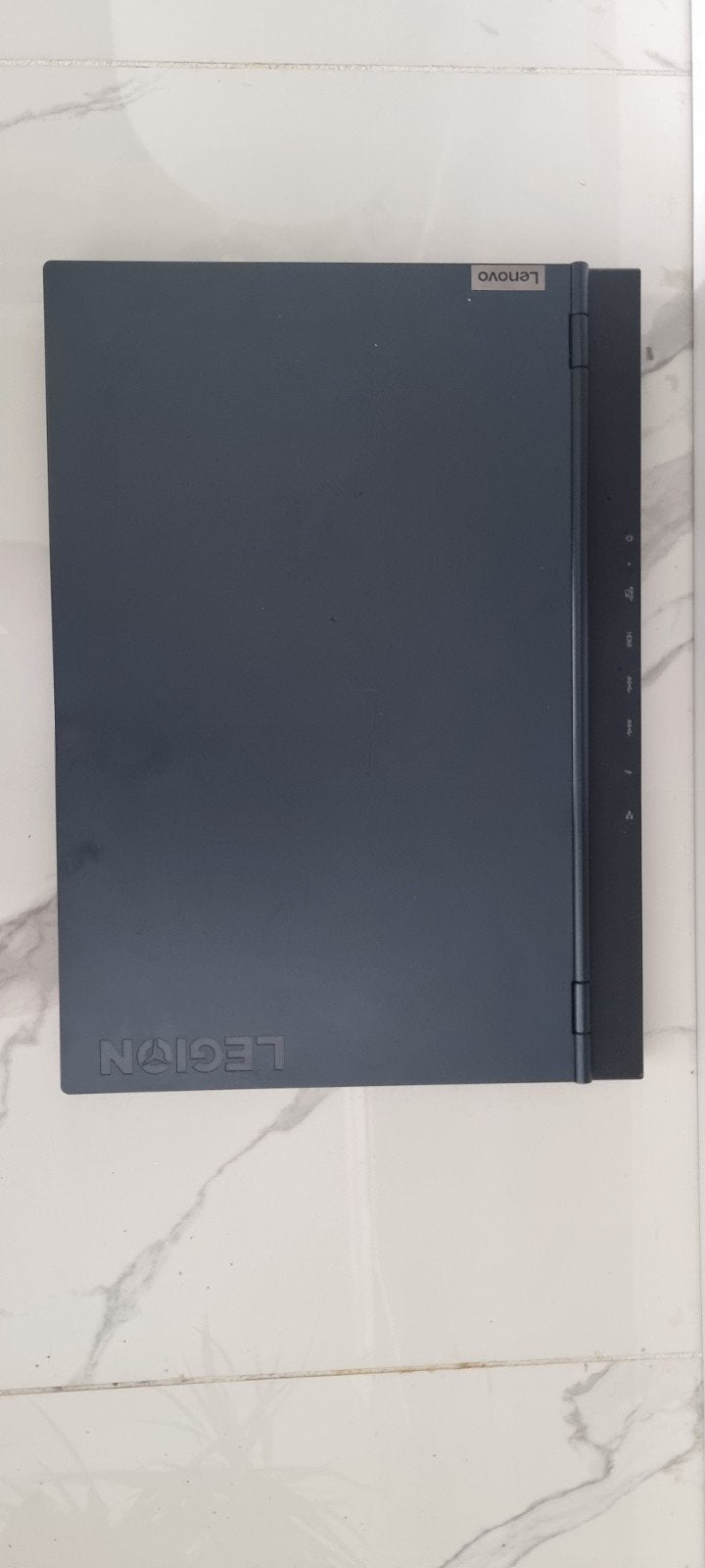 Ordinateur portable de jeu Lenovo couleur noir, Enlèvement