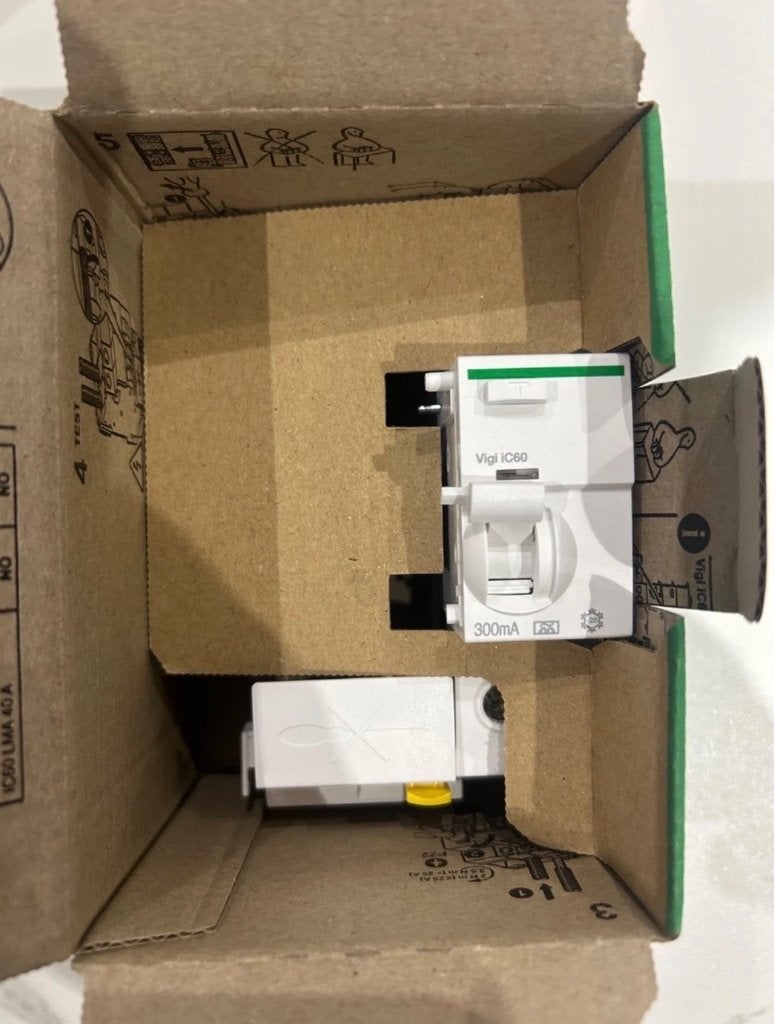 2P 25A 300mA TypeA differentiaaleenheid - Schneider - nieuw, Ophalen of Verzenden, Nieuw, Overige typen