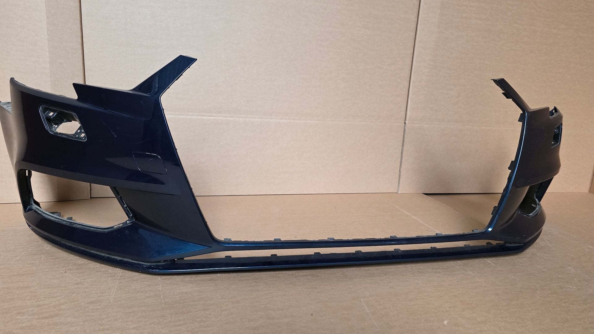 Voorbumper Audi A3 8V Facelift KLS Sedan 8V5807065S Bumper, Gebruikt, -, Voor, Ophalen of Verzenden