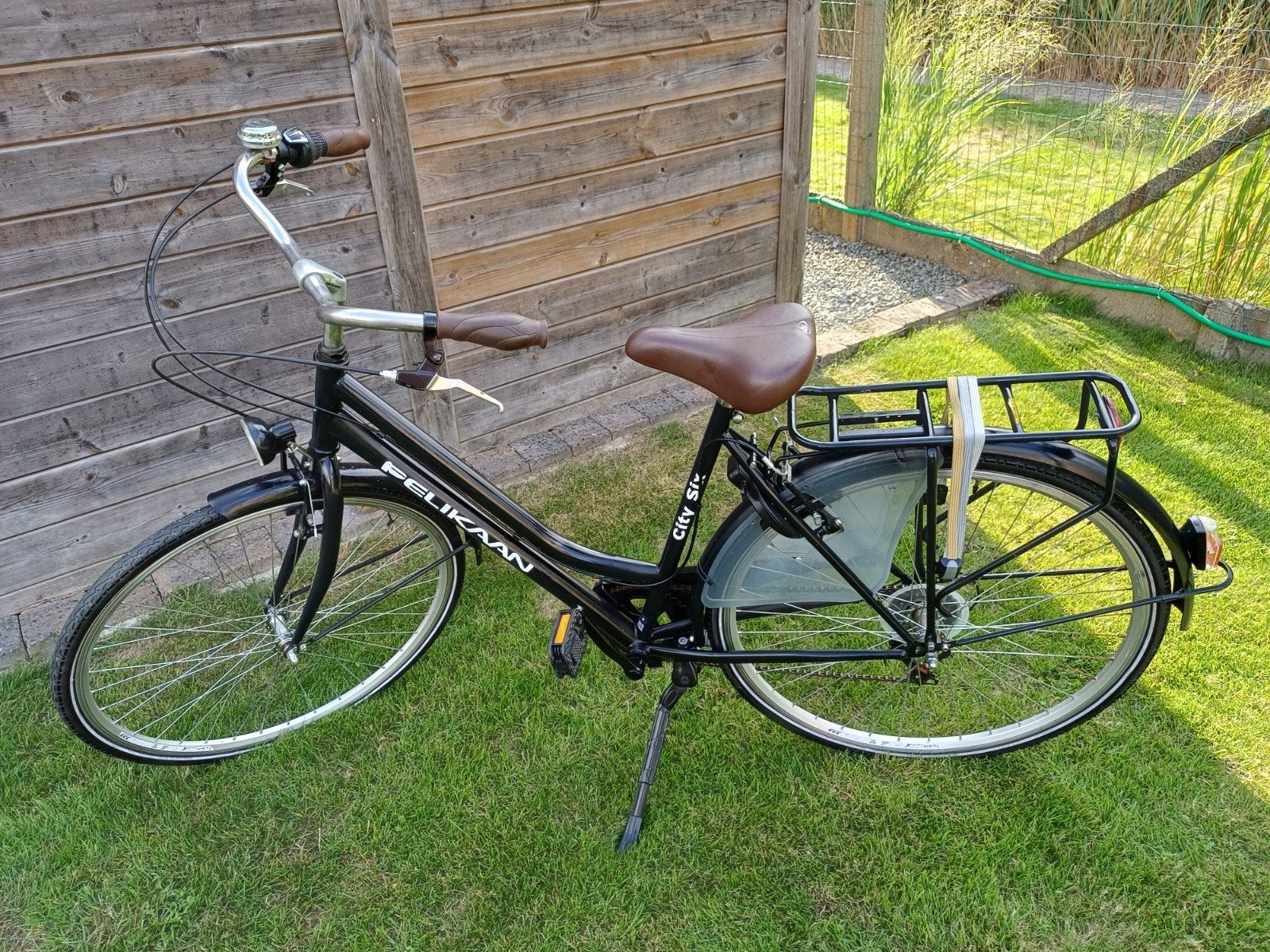 meisjesfiets pelikaan zwart, Velgrem, Versnellingen, Zo goed als nieuw, 50 tot 53 cm
