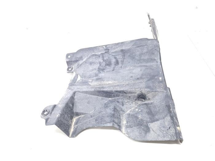 Plaque de protection moteur d'un Toyota C-HR, -, 3 mois de garantie, Toyota, Utilisé