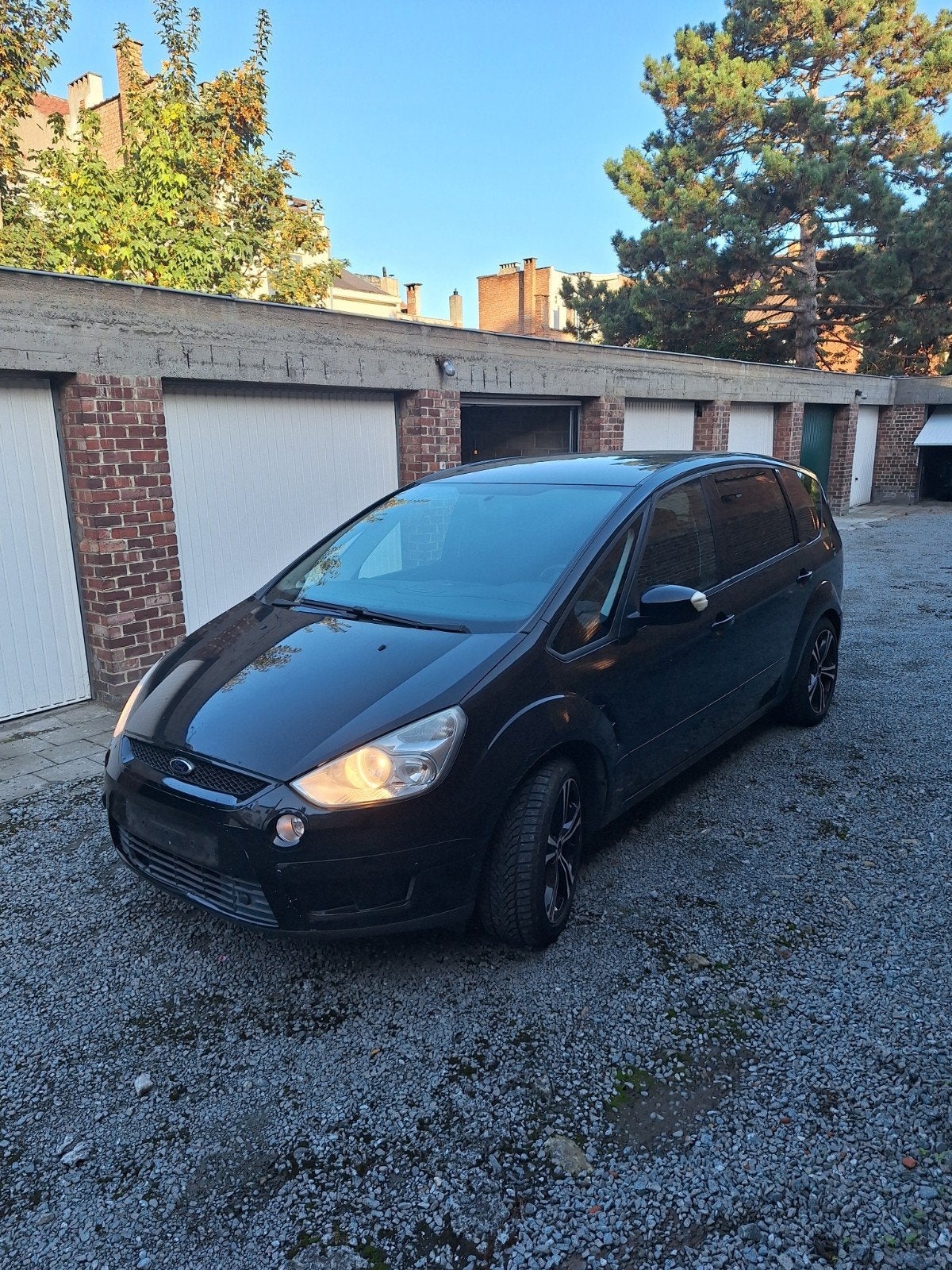 Ford S-max de 2009 la voiture est roulante, Achat, 7 places, Boîte manuelle, Noir