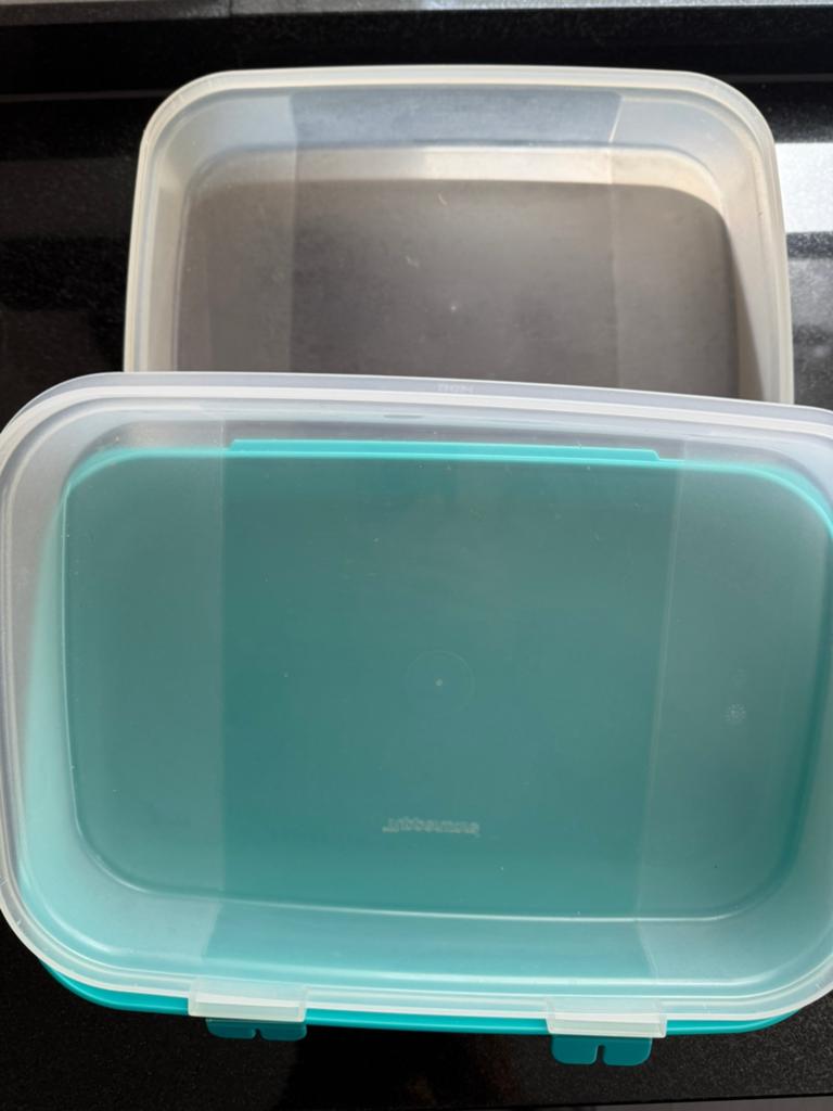 Tupperware boterham doos, Huis en Inrichting, Ophalen, Zo goed als nieuw, Blauw