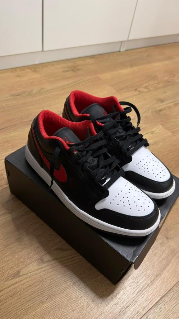 Nike Air Jordan 1 Low NIEUW maat 44,5, Kleding | Heren, Schoenen, Wit, Nieuw, Ophalen of Verzenden, Sneakers