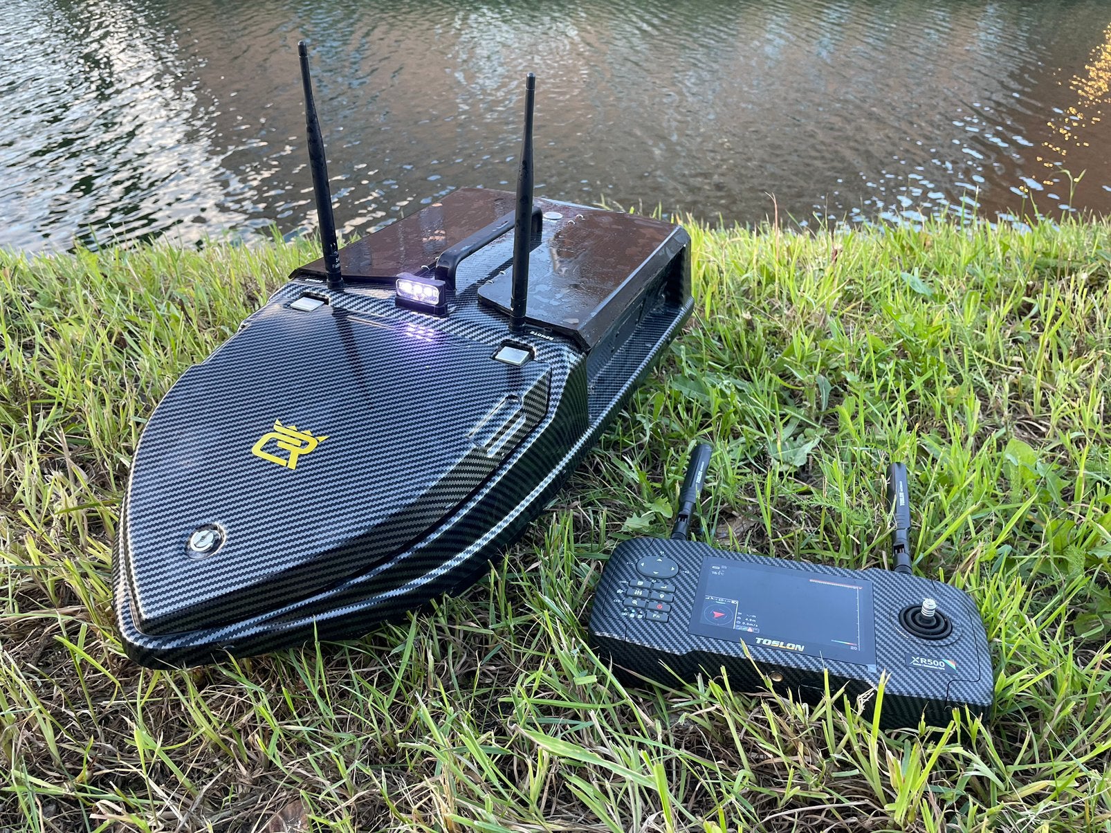 CARP ROYAL KNIGHT voerboot met XR500, Ophalen of Verzenden, Nieuw