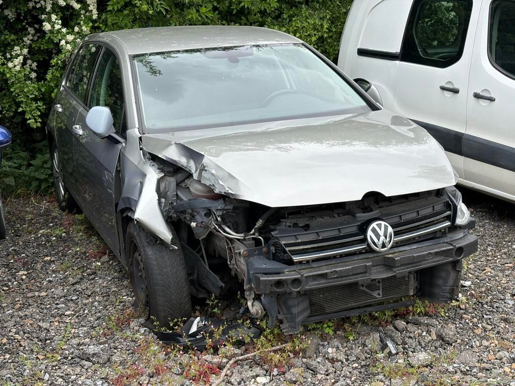 Volkswagen Golf *** ACCIDENTÉE ***, Enlèvement, Volkswagen