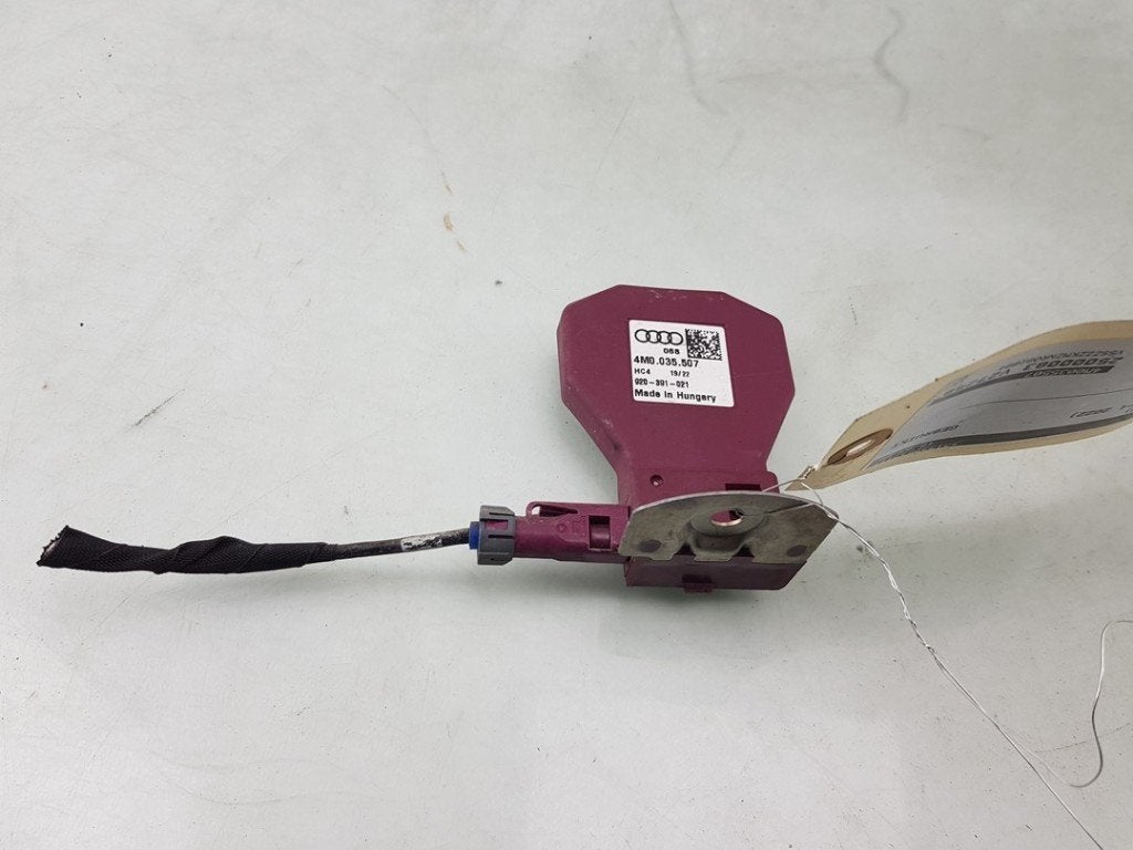 AMPLIFICATEUR D'ANTENNE Formentor (|8V0035507|4M0035507|), Utilisé, Seat