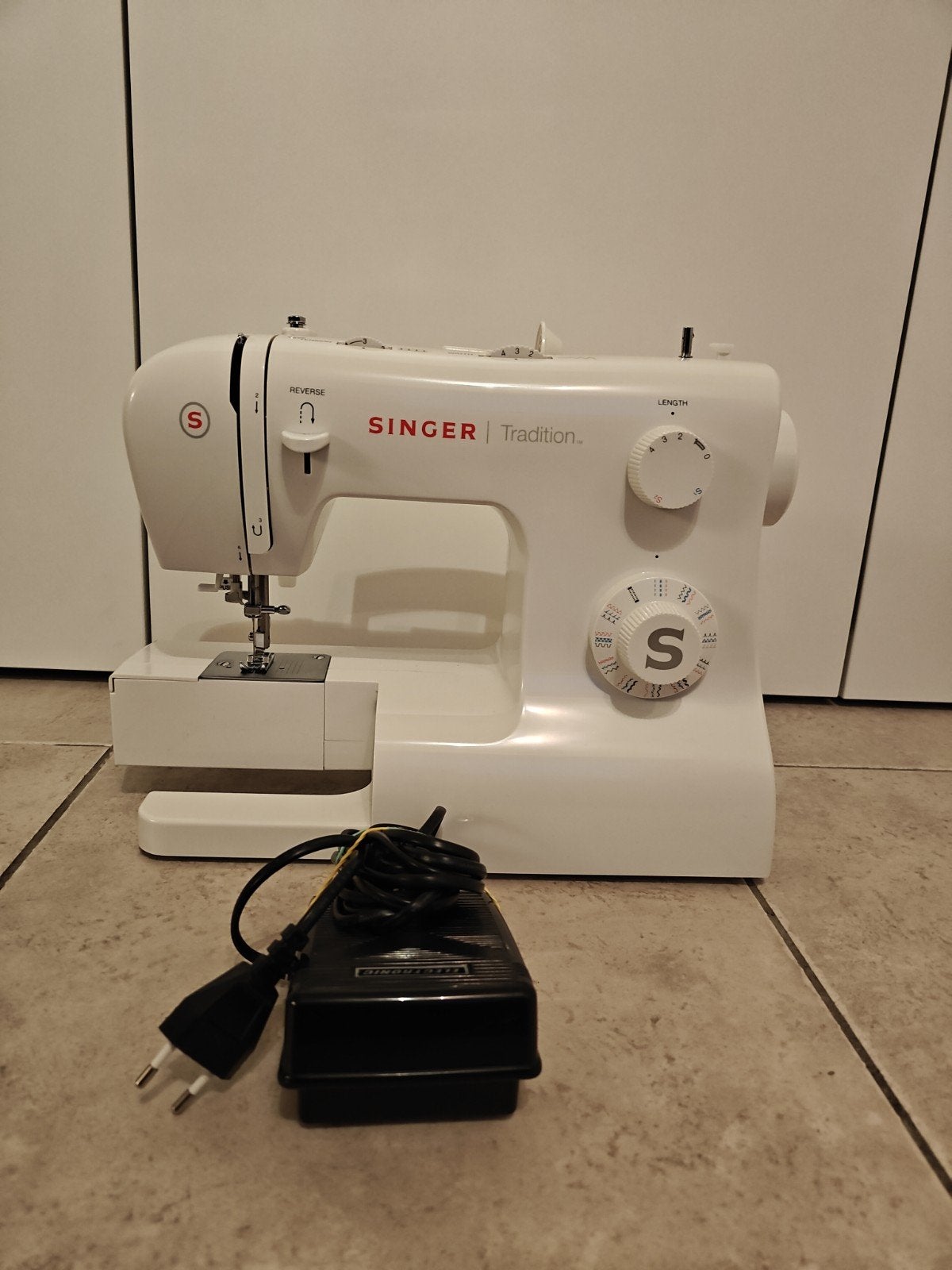 Singer Tradition 2282, Ophalen, Naaimachine, Singer