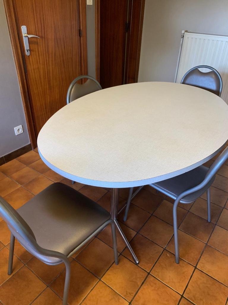 Keukentafel en 4 stoelen, Ophalen, Gebruikt