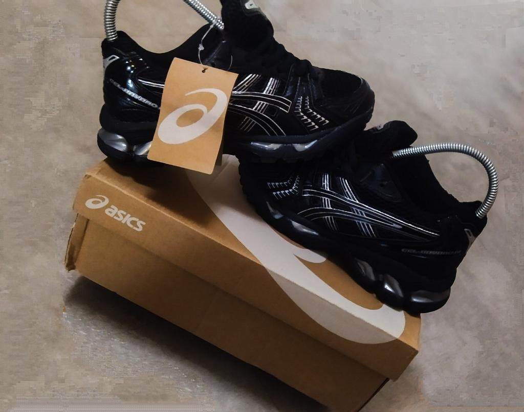 Asics gel kayano 14 full black, Envoi