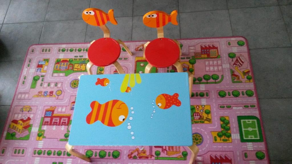 Scratch houten tafel met houten stoeltjes, Ophalen, Gebruikt, Tafel(s) en Stoel(en)