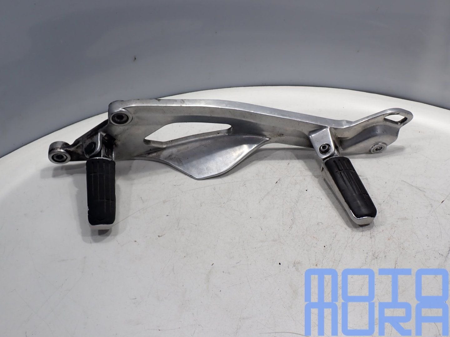 Yamaha TDM 900 2002 - 2011 voetsteun links linker schetsplaa, Motoren, Gebruikt, -, -, Ophalen of Verzenden