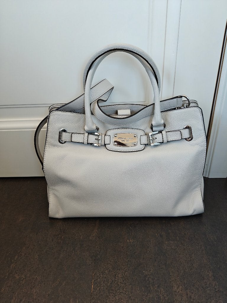 Nouveau sac à main Michael Kors en cuir blanc authentique, Enlèvement ou Envoi, Neuf, Blanc, Sac à main