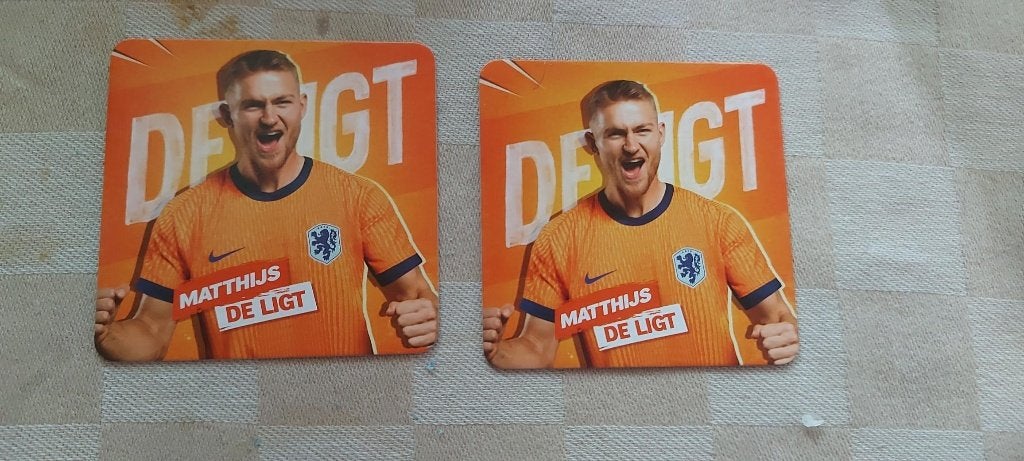2 voetbal plaatjes EK 2024 Mathijs de ligt 9 en 29, Ophalen of Verzenden, Nieuw