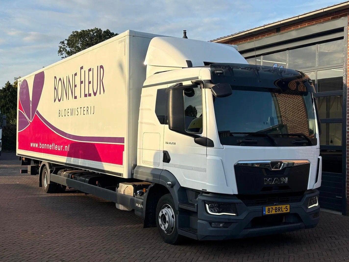 MAN TGL 12.250 Flower Truck 850x240 1st Owner Smart Select, 250 ch, Achat, Euro 6, 2 places