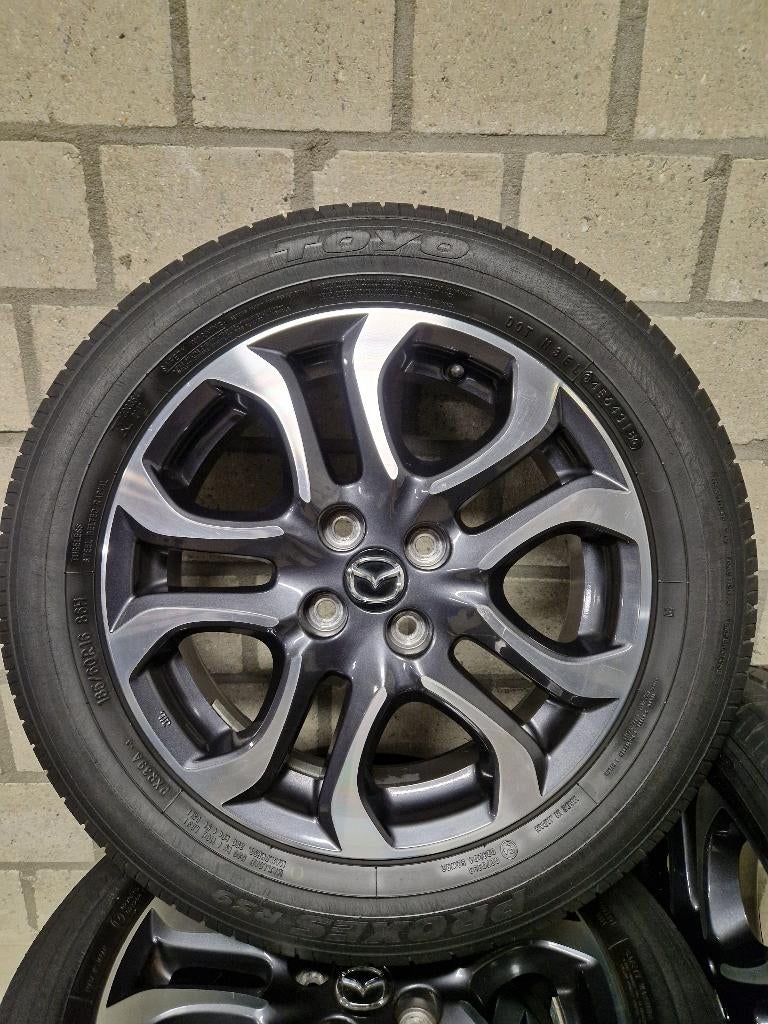 Mazda 2 velgen met banden 16 inch, Auto-onderdelen, Banden en Velgen, Ophalen, 16 inch, Banden en Velgen, 185 mm